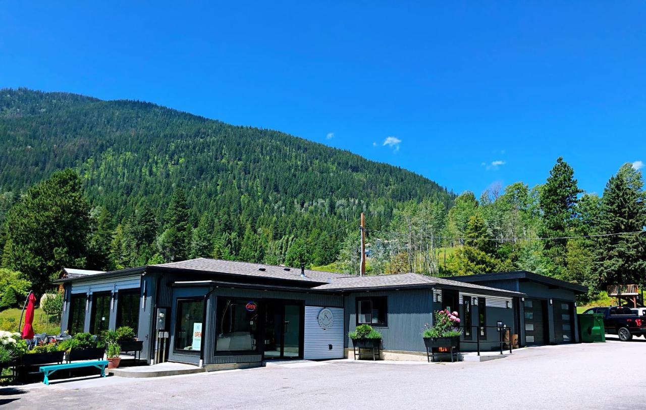 Kokanee Glacier Resort Нелсън Екстериор снимка